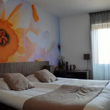 Hotel Restaurant De Engel 3*