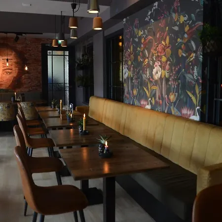 Hotel Restaurant De Engel 3*